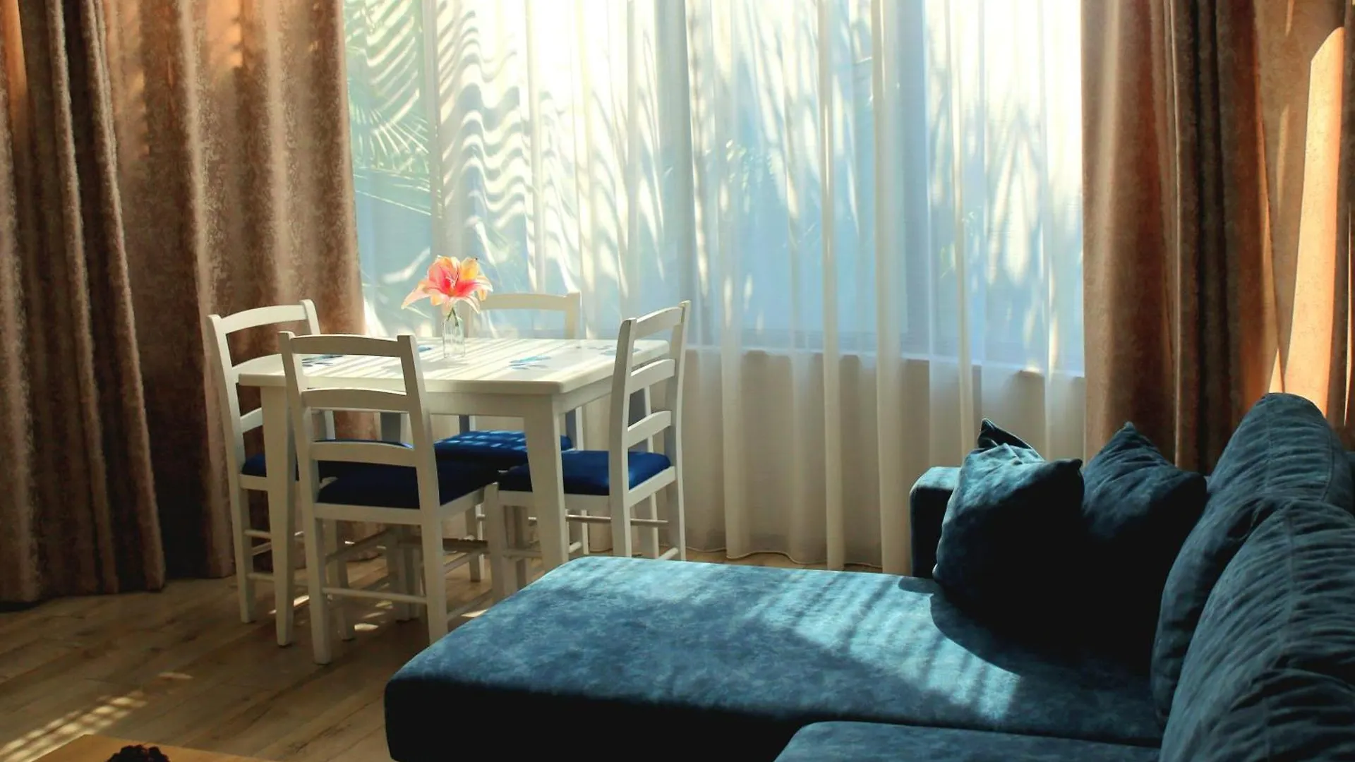 Angelx Apartments 티라나
